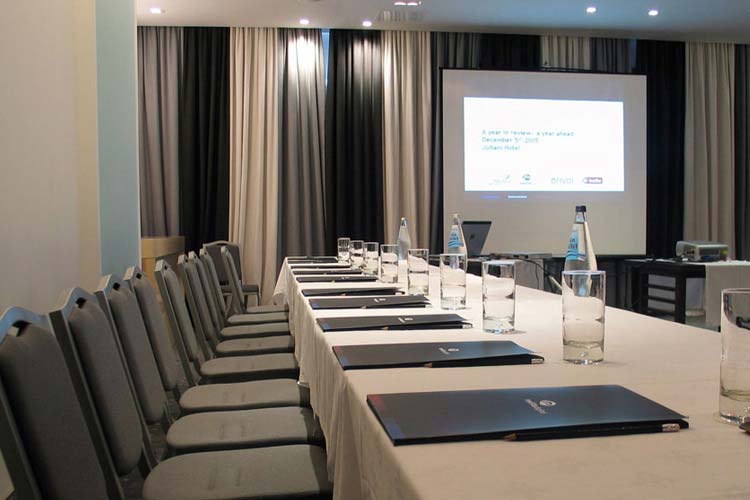 A picture of the conference room at Hotel Juliani