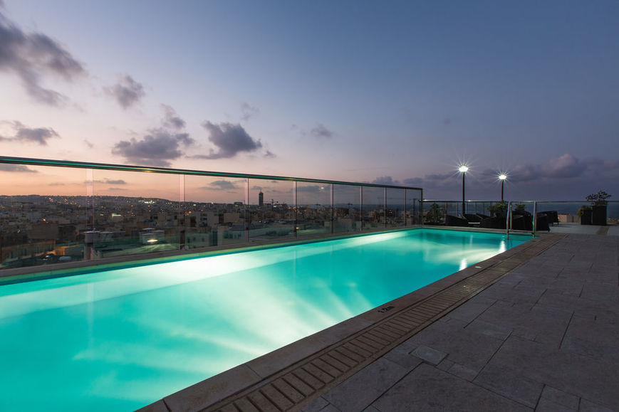 A shot of the rooftop pool at the Victoria